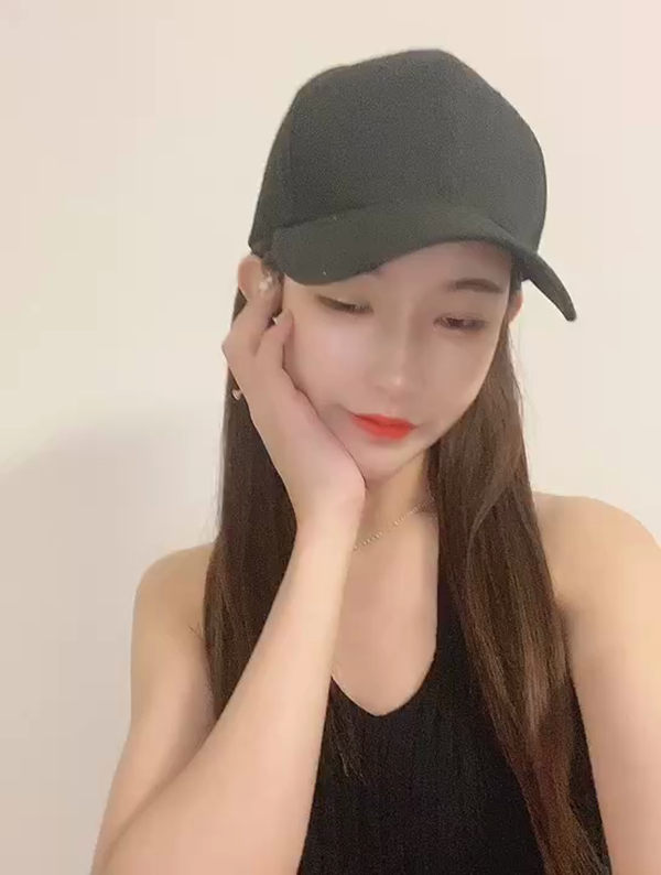 迪拜围经纪人微信