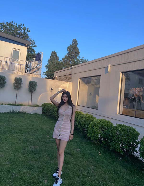 曼谷高端模特微信