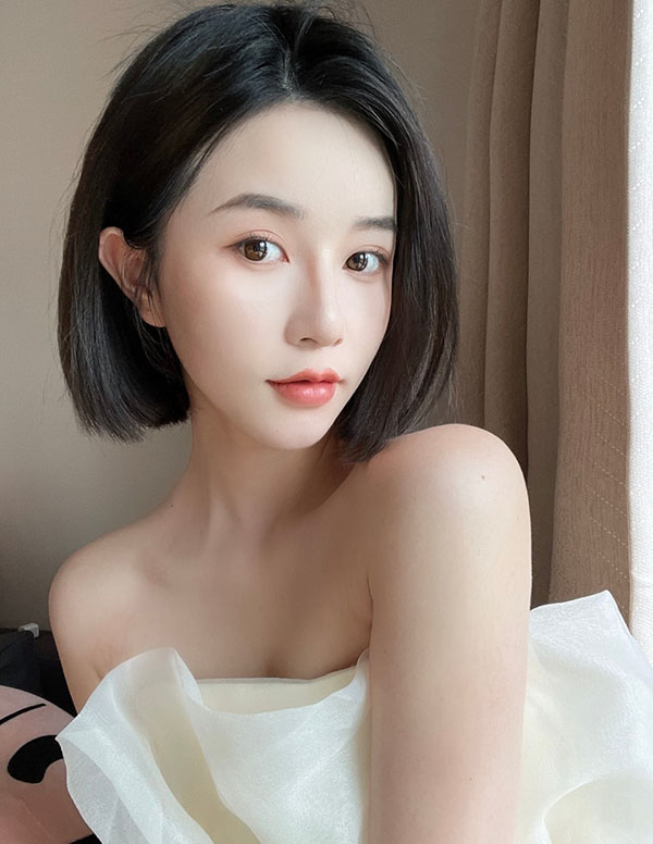 温哥华围经纪人微信